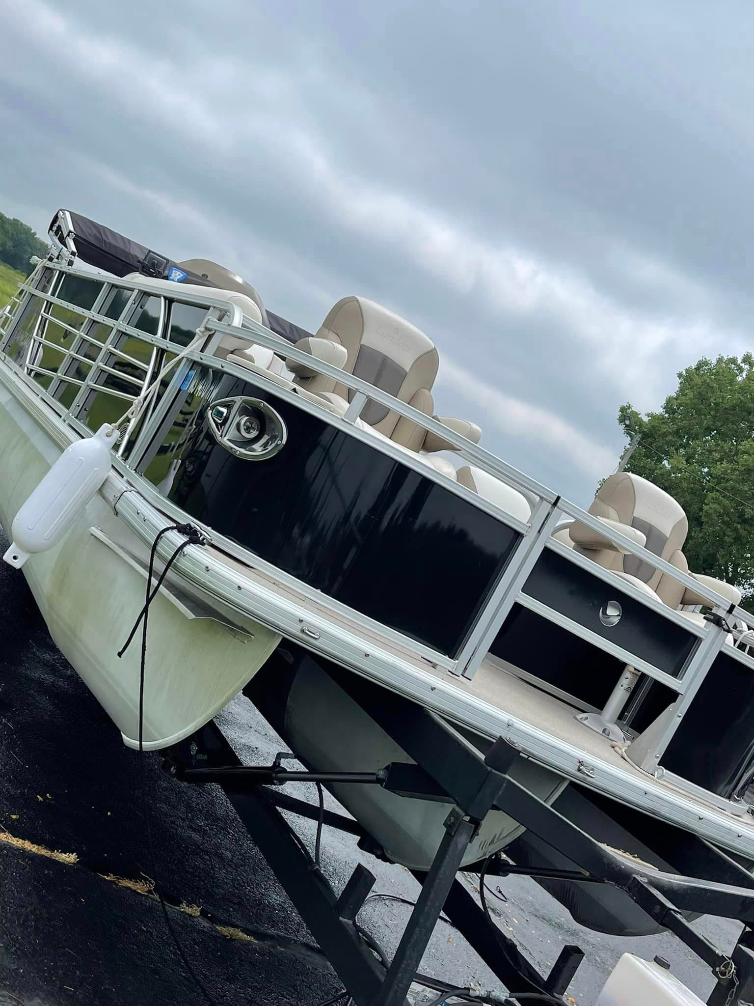 Auto Detailing - Pontoon boat ready - Professional Detailing Wisconsin Dells