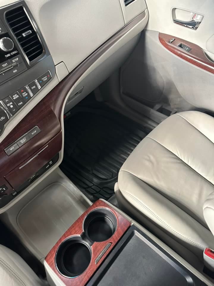 Auto Detailing - Toyota Sienna mobile detail - Professional Detailing Wisconsin Dells